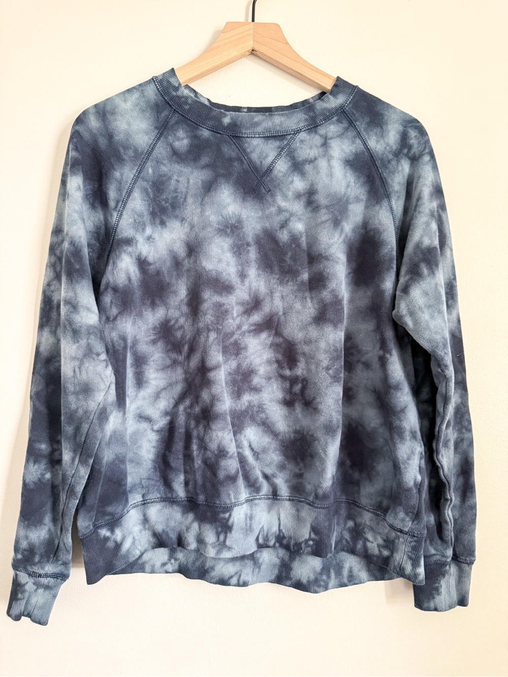 Old Navy Blue Gray Tie Dye Crewneck Sweatshirt Size Medium